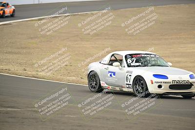 media/Jan-26-2025-CalClub SCCA (Sun) [[cfcea7df88]]/Group 4/Race/